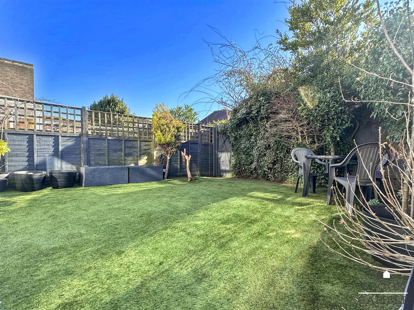 3 Bedroom House. Upperton Road in Eastbourne,  14